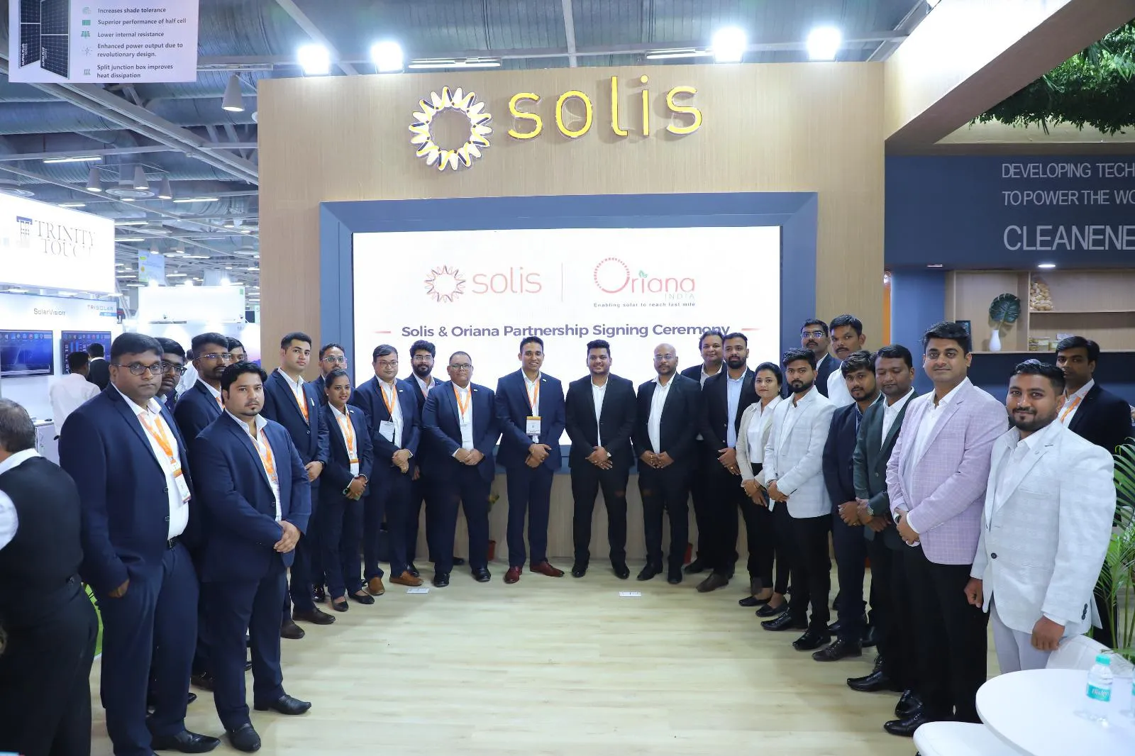 OSG Oriana India & Solis Partnership Signing Ceremony (2)