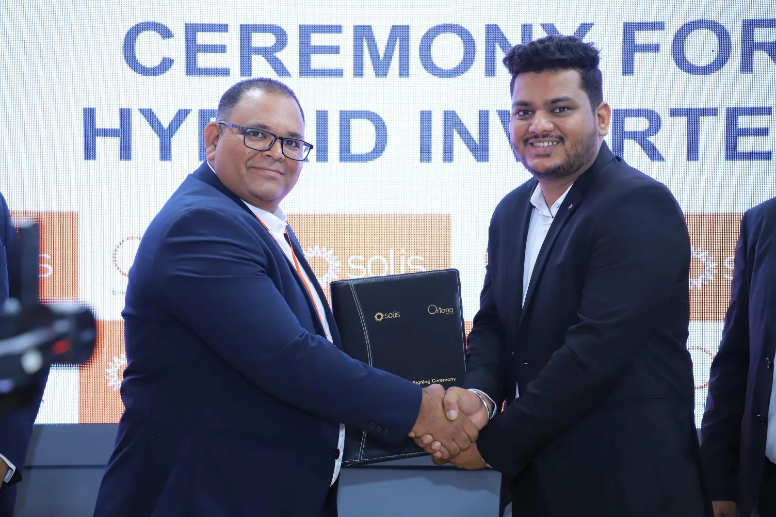 OSG Oriana India & Solis Partnership Signing Ceremony (3)